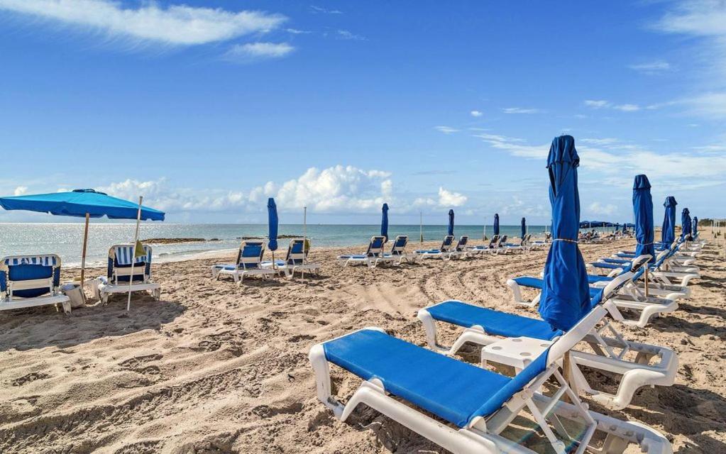 Singer Island Beach Resort And Spa, Located At The Palm Beach Resort ริเวียราบีช ภายนอก รูปภาพ